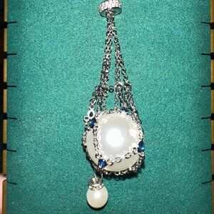 Basket faux pearl necklace silver tone with blue cz stones